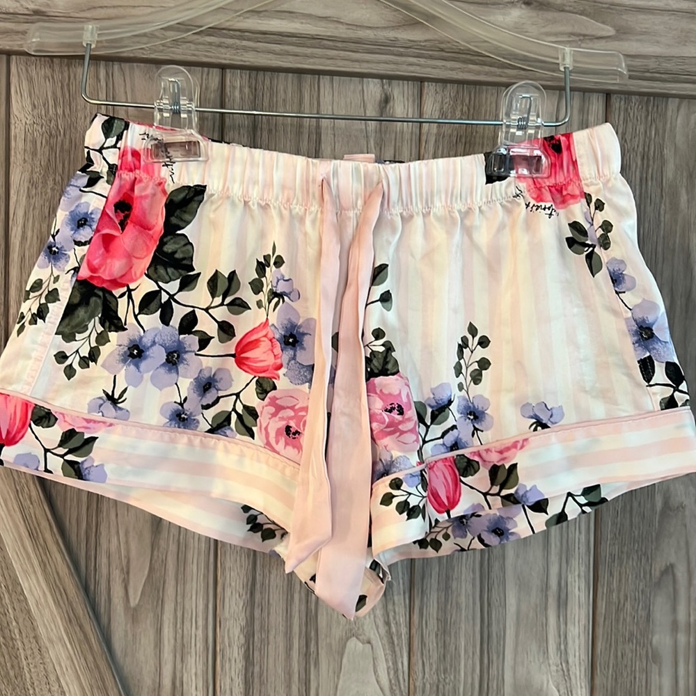 Satin sleep short